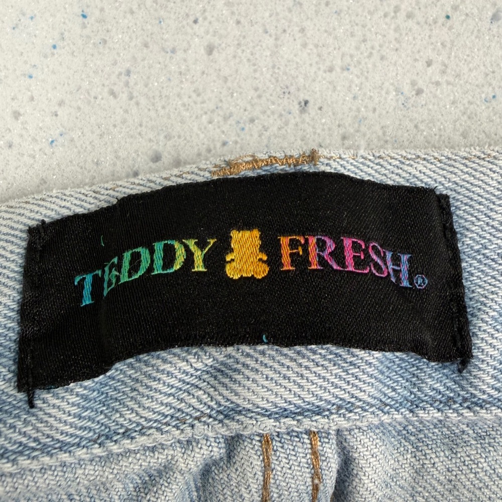 Teddy Fresh Mens Light Wash Denim Jeans Streetwear Y2K Graphics Funky Size 34 - Picture 5 of 11